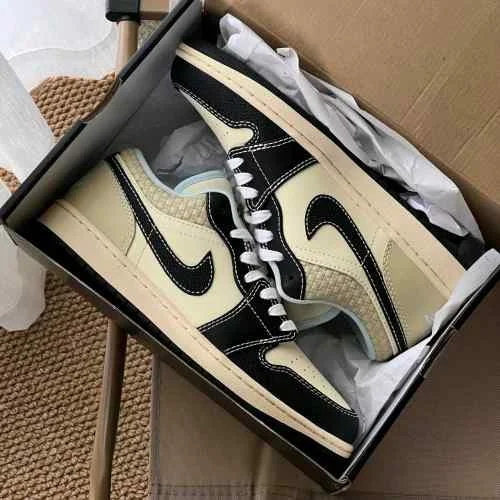 Nikee Air Jordan 1 Low Coconut Milk Black TOP BATCH UA - Image 2