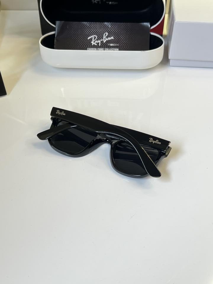 Rayban 501 Glossy Black Wayferar Reverse With Og packing - Image 3